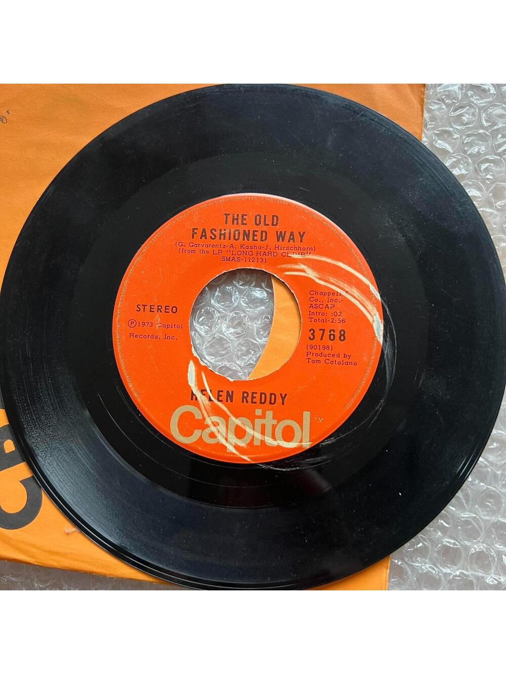 Helen Reddy – Leave Me Alone (Ruby Red Dress) 45rpm 7' Vinyl Record R86